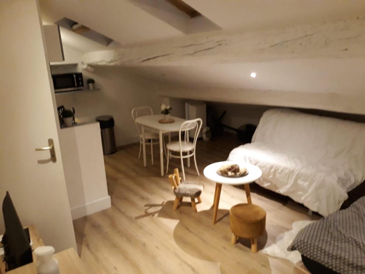 Valence 26000 Apartment Ngoại thất bức ảnh
