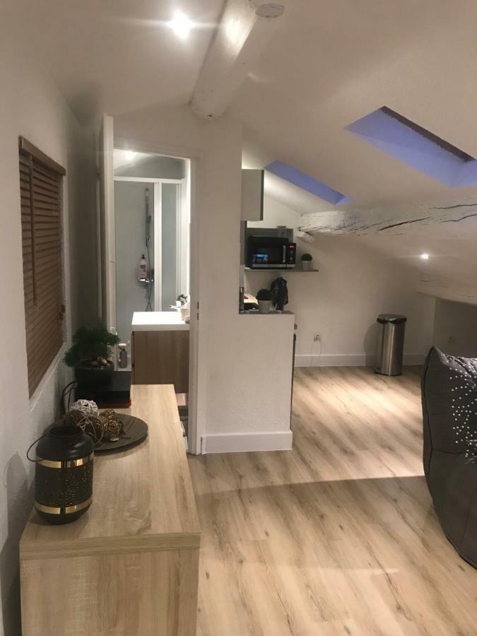 Valence 26000 Apartment Ngoại thất bức ảnh